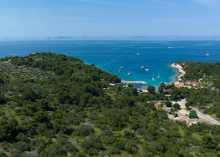 2 Bedroom Amazing In Murter