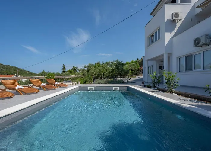 Apartamento 2 Bedroom Amazing In Murter